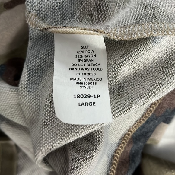 Andree By Unit Lightweight Shacket - Picture 5 of 6